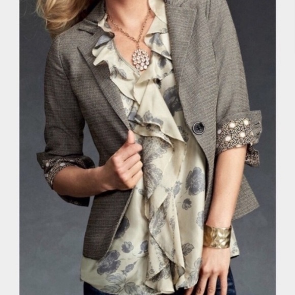 CABI STYLE #149 Silk Tranquil Floral Sleeveless Ruffle Top Size Small - Picture 5 of 11